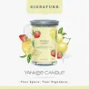 Yankee Candle Signature Large Tumbler Iced Berry Lemonade, Duża Świeca Sojowa z Dwoma Knotami, 567g