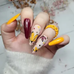 YOSHI Lakier Hybrydowy 241 Soleil sur Scene 6 ml