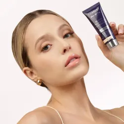 Claresa CARE ALL DAY Nawilżający podkład z filtrem SPF 50 30ml 2W MEDIUM WARM