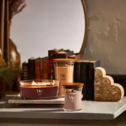 WOODWICK Świeca ozdobna średnia PATCHOULI CREME z Drewnianym Knotem 275g