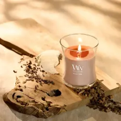 WOODWICK Świeca ozdobna średnia PATCHOULI CREME z Drewnianym Knotem 275g