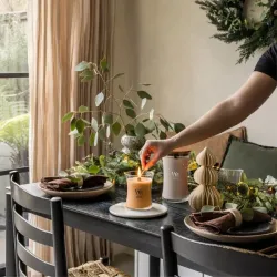 WoodWick Patchouli Crème Duża Świeca Zapachowa z Ozdobnym Knotem Core 609,5g