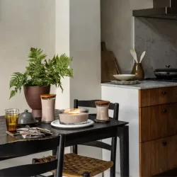 WoodWick Patchouli Crème Duża Świeca Zapachowa z Ozdobnym Knotem Core 609,5g