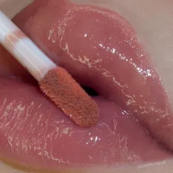 Claresa Błyszczyk do ust GLOSS IS MY BOSS 05 big fish - 5 ml