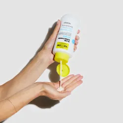 Yellow Professional Hydra Care – rozświetlająco‑nawilżająca odżywka do wszystkich rodzajów włosów, 500 ml
