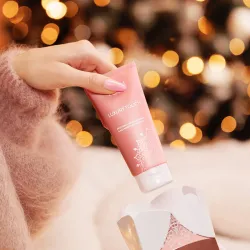 PHARM FOOT  Luxury Touch - Perfumowana Maść Regenerująco-Rozświetlająca Do Dłoni, Stóp I Ciała 100ml