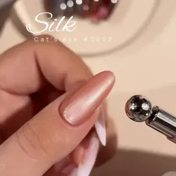 DNKA Color Gel Polish 0032 Cat's Eye SILK - Lakier hybrydowy 12ml
