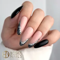 Lakier Hybrydowy Divine Black Hell no 302 Boska Nails 6 ml