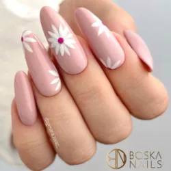 Lakier Hybrydowy Divine Cream Cake no 317 Boska Nails 6 ml