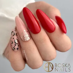 Lakier Hybrydowy Divine Red Ferry no 326 Boska Nails 6 ml