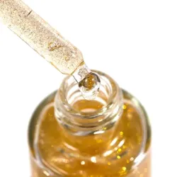 YOKABA Golden Pearl Oil Glamour 30 ml - Rozświetlający olejek do twarzy i ciała 30 ml