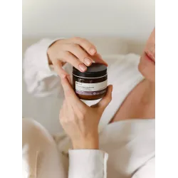 INSIGHT RESTRUCTURIZING  DAMAGED HAIR Skoncentrowany szampon o stałej konsystencji  80ml