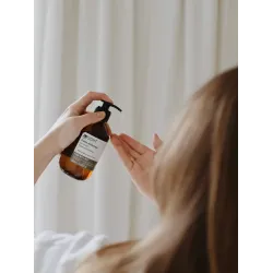 INSIGHT Styling — Oil Non Oil Płyn do modelowania włosów 250 ml